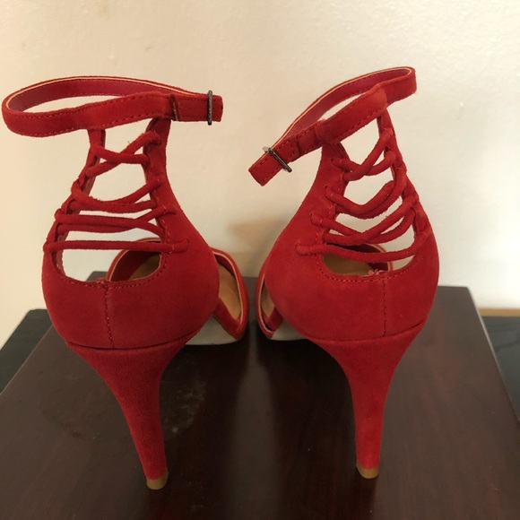 Tahari red ankle strap heels size 8 - NEW - Picture 3 of 4